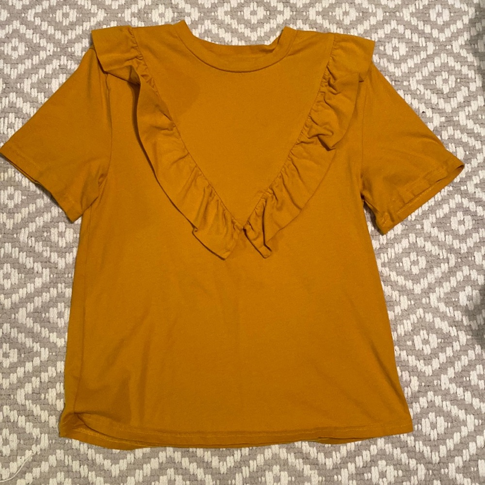 OnTwelfth marigold ruffle v top